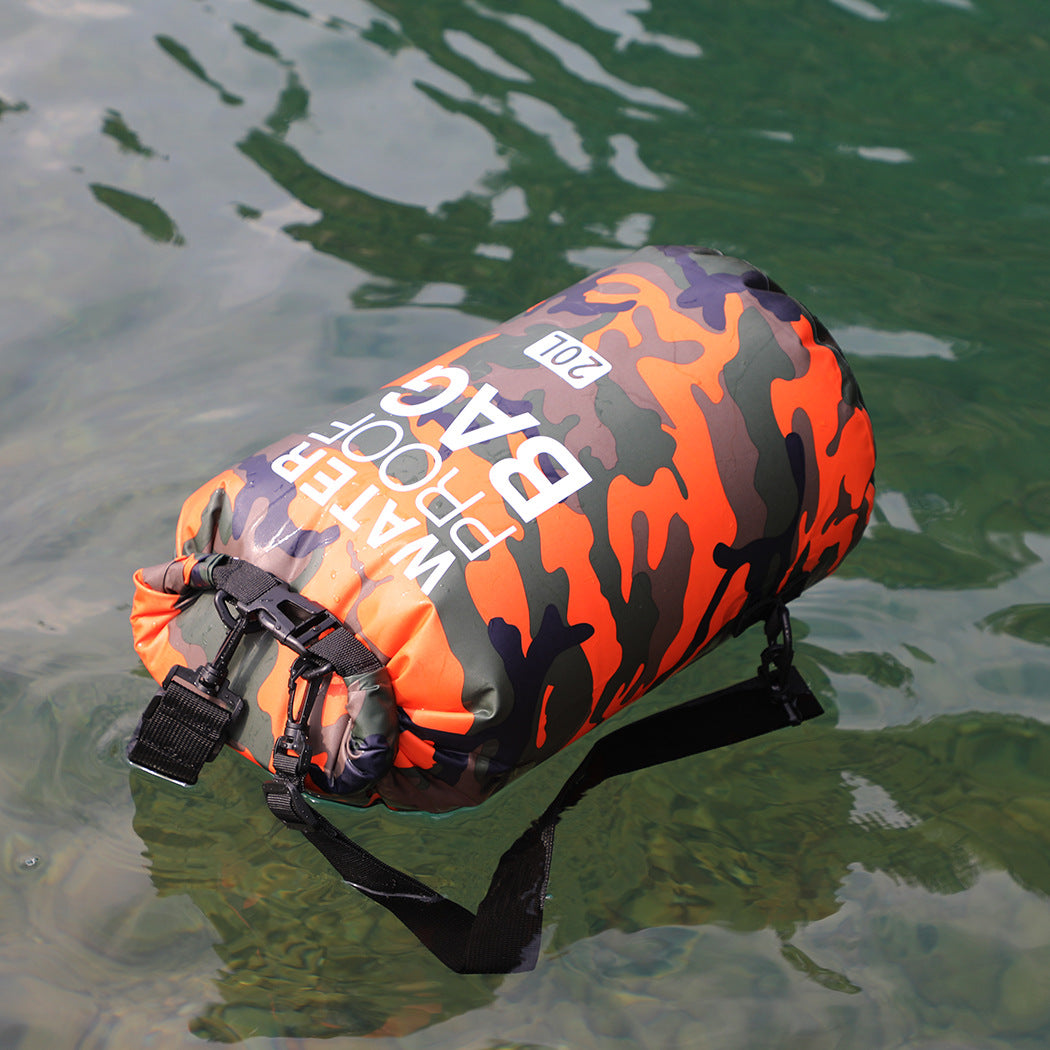 waterproof_bag_2_SG2YMINCLE2D.jpg